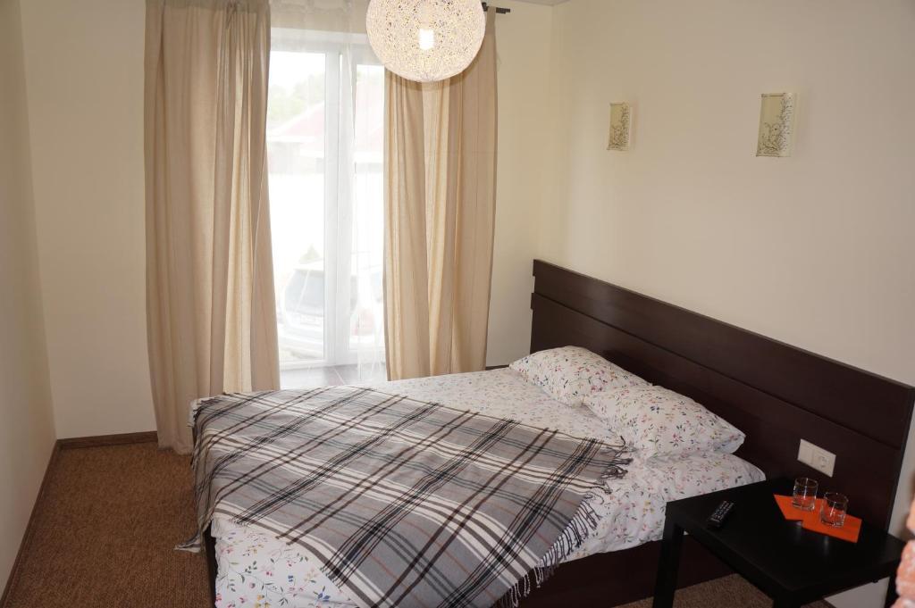 Mini-Hotel La Menska Minszk Szoba fotó